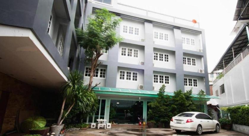The Green View Pattaya Exterior photo